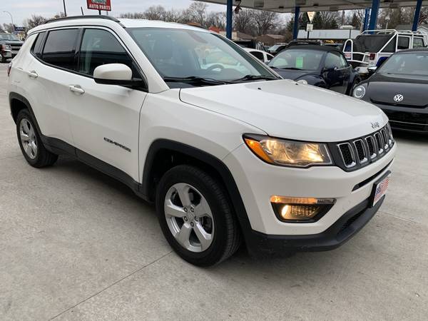 2018 Jeep Compass Latitude 4x4 - cars & trucks - by dealer - vehicle... for sale in Grand Forks, ND – photo 4