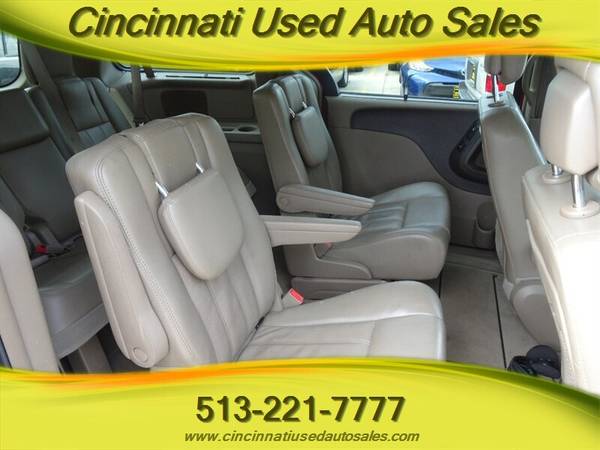 2013 Chrysler Town & Country Touring-L V6 FWD - cars & trucks - by... for sale in Cincinnati, OH – photo 21