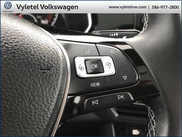 2020 Volkswagen Jetta sedan R-Line Auto w/ULEV - Volkswagen Pure for sale in Sterling Heights, MI – photo 23