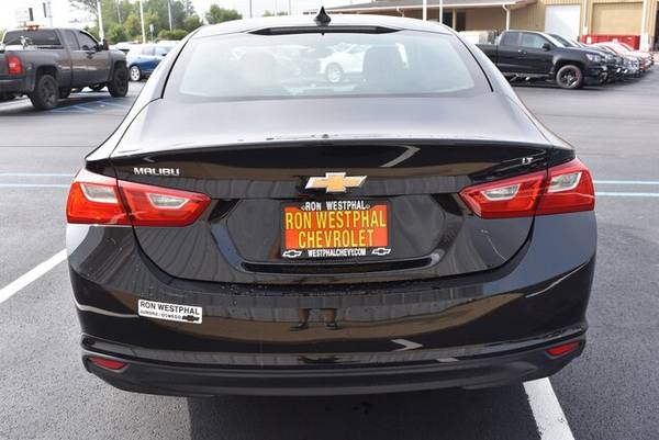 2018 Chevy *Chevrolet* *Malibu* LT sedan Mosaic Black Metallic for sale in Oswego, IL – photo 4