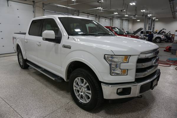 **Heated Leather/Back Up Camera/Remote Start** 2016 Ford F150 Lariat... for sale in Ammon, ID – photo 2