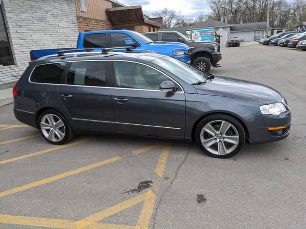 2010 VW Passat Wagon - - by dealer - vehicle for sale in Evansdale, IA – photo 4