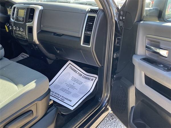 2017 Ram 1500 SLT **Chillicothe Truck Southern Ohio's Only All Truck... for sale in Chillicothe, OH – photo 17