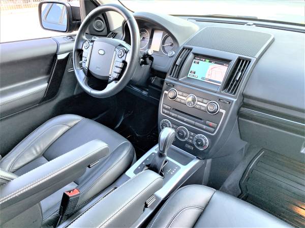 2014 LAND ROVER LR2 HSE - BLACK ON BLACK - ONLY 39K MILES for sale in Seattle, WA – photo 24