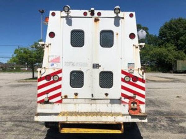 2005 Chevrolet C5500 ENCLOSED UTILITY SEVICE TRUCK - cars & trucks -... for sale in Massapequa Park, NY – photo 5
