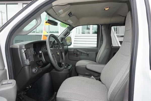 2017 Chevrolet Chevy Express Passenger LT 2500 3dr Passenger Van for sale in Plaistow, NH – photo 9