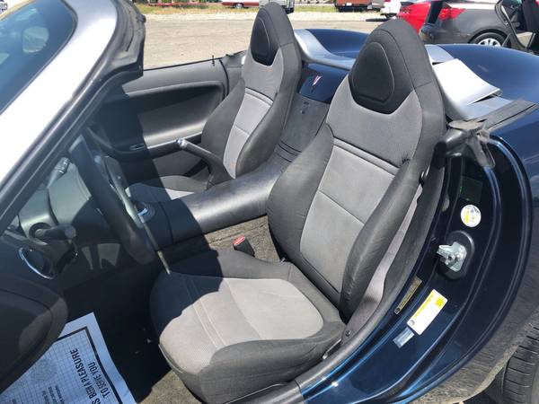 2006 PONTIAC SOLSTICE* CONVERTIBLE * STICK SHIFT* LOW MILES* HURRY IN* for sale in Clovis, CA – photo 15
