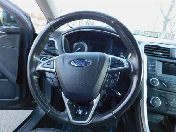 2013 Ford Fusion SE / 4Cyl EcoBoost Turbo / Leather Heated Seats SE... for sale in Portland, OR – photo 19