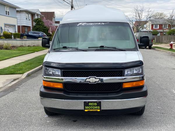 2003 Chevrolet express 1500 hightop - no accident - well mainted for sale in Lawrence, NY – photo 2