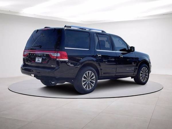 2016 Lincoln Navigator Select 4WD - - by dealer for sale in Clayton, NC – photo 8