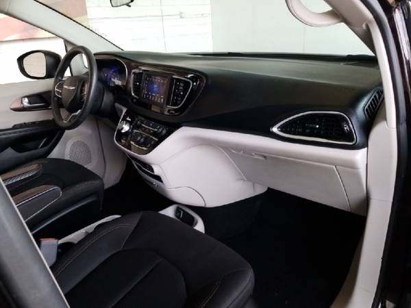 2018 Chrysler Pacifica LX - cars & trucks - by dealer - vehicle... for sale in Mesa, AZ – photo 19
