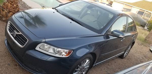 Volvo S-40 2010 Super Low Mileage - cars & trucks - by owner -... for sale in Glendale, AZ – photo 5