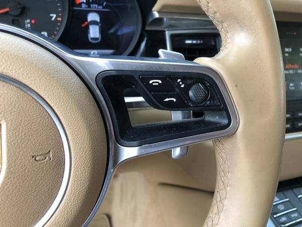 2017 Porsche Macan CLEAN CARFAX BEIGE LEATHER EXCELLENT CONDITION for sale in Sarasota, FL – photo 15