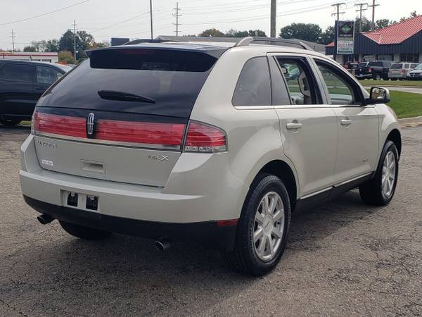 2007 Lincoln MKX, Low Miles, V6, Leather, Service History - cars &... for sale in Lapeer, MI – photo 4