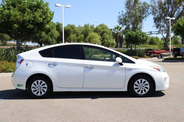 2014 Toyota Prius Plug-in SKU:E3060181 Hatchback for sale in Irvine, CA – photo 5