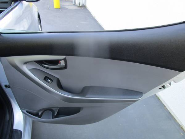 2015 Hyundai Elantra - BRAND NEW TIRES - AC BLOWS ICE COLD - GAS... for sale in Sacramento , CA – photo 16