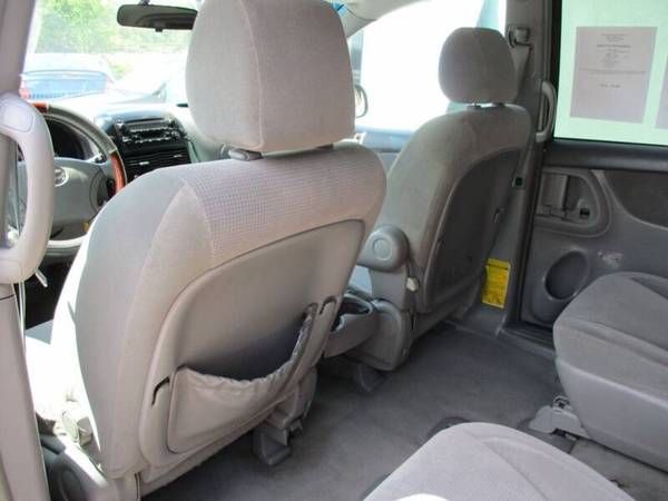 2004 Toyota Sienna LE 7 Passenger 4dr Mini Van - cars & trucks - by... for sale in Liberty, OH – photo 23