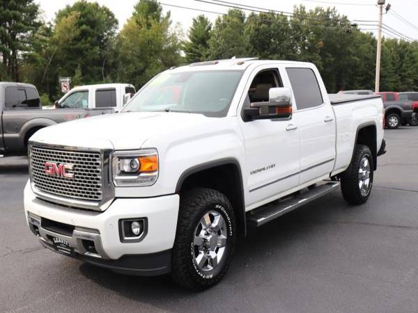 2015 GMC Sierra 3500HD available WiFi DENALI CREW CAB 6.6L DURAMAX... for sale in Plaistow, NY – photo 2