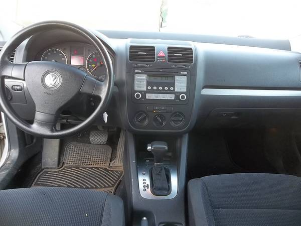 2008 VOLKSWAGEN JETTA 5M - cars & trucks - by dealer - vehicle... for sale in Tomah, WI – photo 8