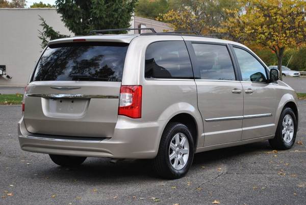 2012 CHRYSLER TOWN & COUNTRY TOURING REAR ENTERTAINMENT STOW N GO... for sale in Flushing, MI – photo 11