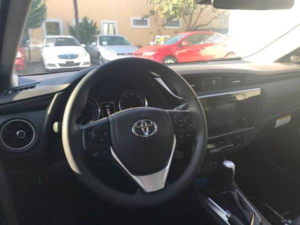 2019 Toyota corolla FACTORY WARRANTY STILL HAS ! - cars & for sale in Houston, TX – photo 18