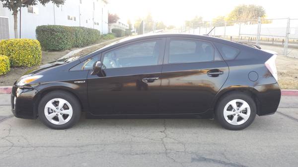 2010 Toyota Prius, New Hybrid Battery from Toyota, CLEAN TITLE -... for sale in Selma, CA – photo 2