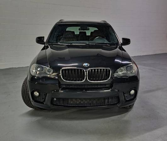 2011 BMW X5 - Financing Available! - cars & trucks - by dealer -... for sale in Glenview, IL – photo 8