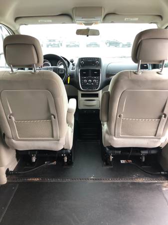 2013 BRAUN HANDICAP MINIVAN FOR WHEELCHAIR only 77K Miles! - cars & for sale in Cannon Falls, MN – photo 7