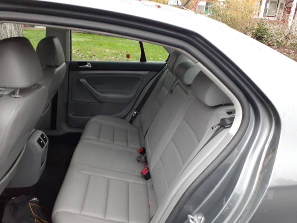 2007 Volkswagen Jetta - cars & trucks - by owner - vehicle... for sale in Hillsboro, OR – photo 8