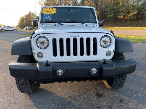 2017 JEEP WRANGLER UNLIMITED SPORT * 4X4 * 1 OWNER * We FINANCE * -... for sale in Sevierville, TN – photo 2