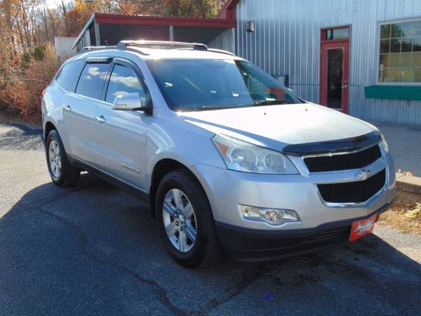 2009 *Chevrolet* *Traverse* *LT* w/1LT - cars & trucks - by dealer -... for sale in Alexandria, ND – photo 2