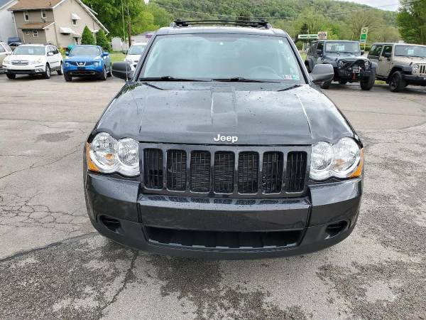 2009 Jeep Grand Cherokee Laredo 4x4 4dr SUV EVERYONE IS APPROVED! for sale in Vandergrift, PA – photo 2