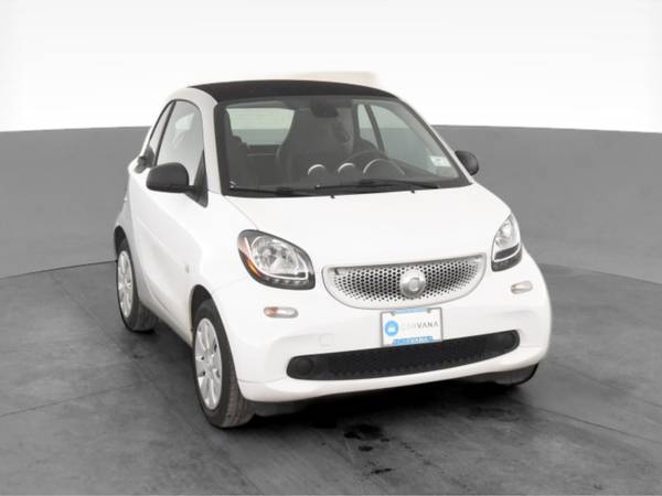 2017 smart fortwo Pure Hatchback Coupe 2D coupe White - FINANCE... for sale in Sausalito, CA – photo 16
