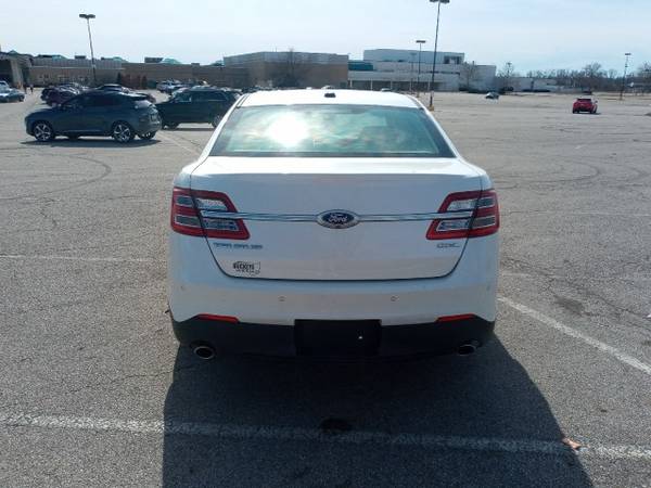 2014 Ford Taurus SEL sedan White Platinum Metallic Tri-Coat - cars & for sale in Columbus, OH – photo 6