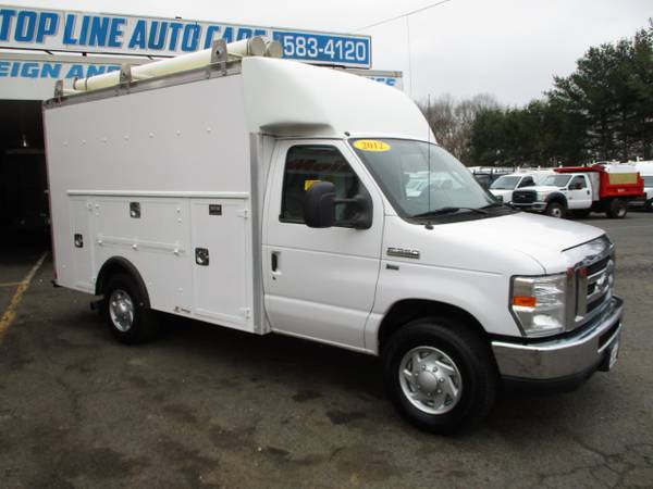 2012 Ford Econoline Commercial Cutaway E-350 ENCLOSED UTILITY BODY for sale in south amboy, IL – photo 2