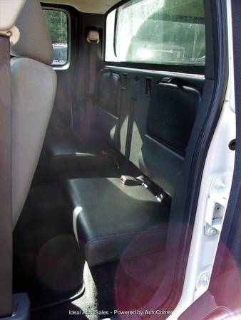 2011 Ram Dakota ST Extended Cab 4WD for sale in Troutville, VA – photo 18