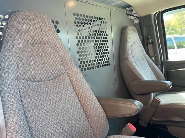 2007 Chevrolet Express 2500 EXTENDED - - by dealer for sale in Belmont, VT – photo 15