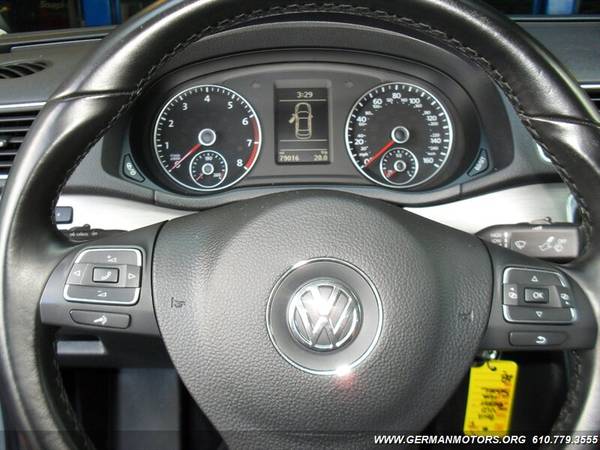 2014 Volkswagen Passat SE 2.5 w/moonroof - cars & trucks - by dealer... for sale in reading, PA – photo 11