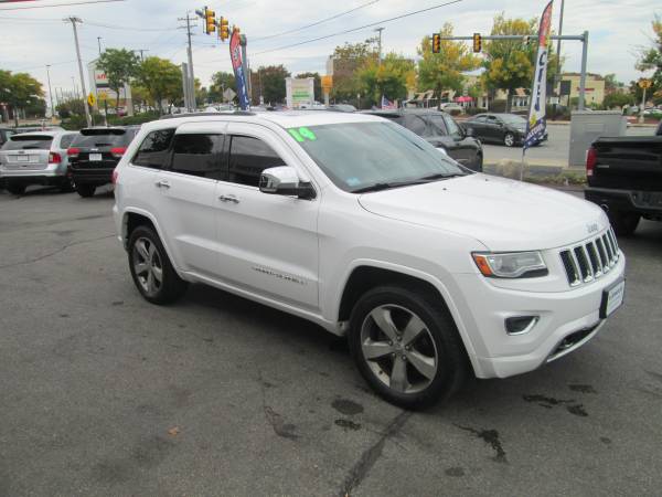 2014 Jeep Grand Cherokee Overland 4WD - cars & trucks - by dealer -... for sale in East Providence, RI – photo 8