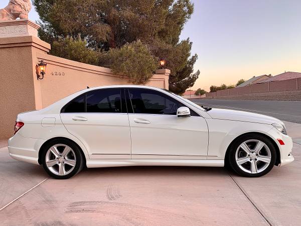 2011 Mercedes Benz C300 Luxury EXCELLENT CONDITION for sale in Las Vegas, NV – photo 4