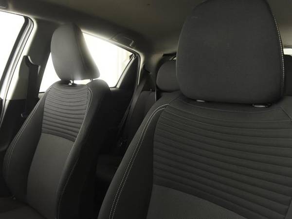 2015 Toyota Yaris SE Hatchback Sedan 4D sedan White - FINANCE ONLINE for sale in Barrington, RI – photo 5