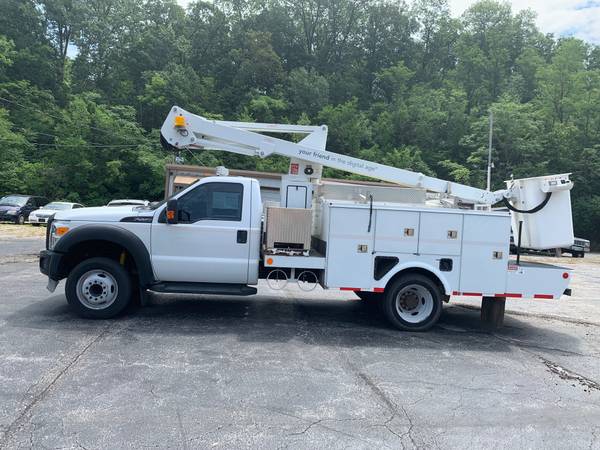 Bucket Utility Trucks - 2012 Ford F-550 - LOW MILES for sale in Kimmswick, MN – photo 5