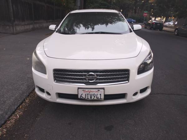 2010 Nissan Maxima! Clean Title! Excellent car!!! Must See!!! for sale in Modesto, CA