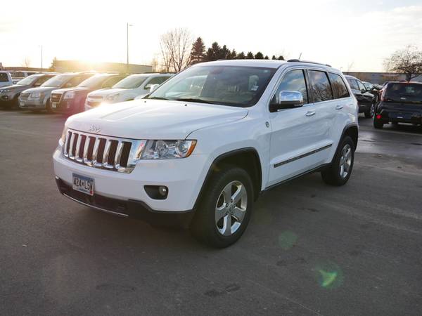 2013 Jeep Grand Cherokee Overland - cars & trucks - by dealer -... for sale in Cambridge, MN – photo 4