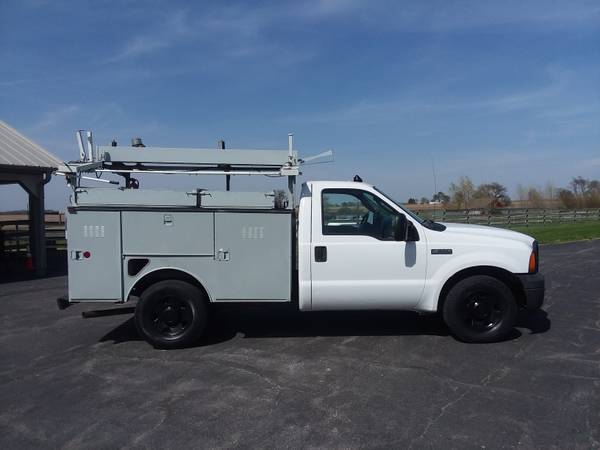 2006 Ford F350 XL Super Duty Automatic Towing SteelWeld Utility for sale in Gilberts, IA – photo 2