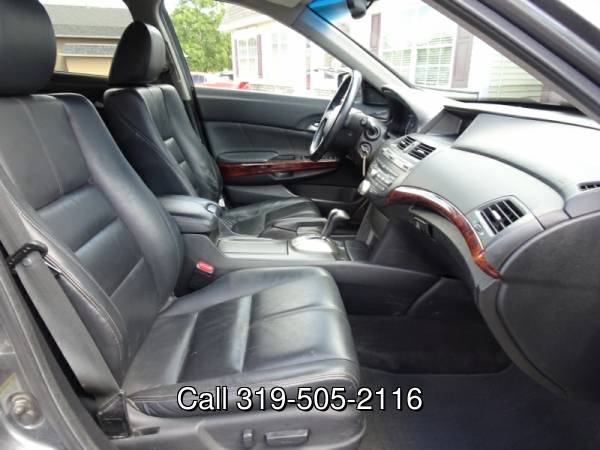2010 Honda Crosstour 4WD EX-L - - by dealer - vehicle for sale in Waterloo, IA – photo 16
