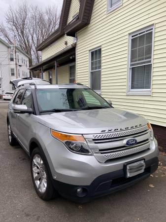 2011 Ford Explorer 4x4 3.5l V6 SUPER PRICE!! Only - cars & trucks -... for sale in Manchester, NH – photo 5