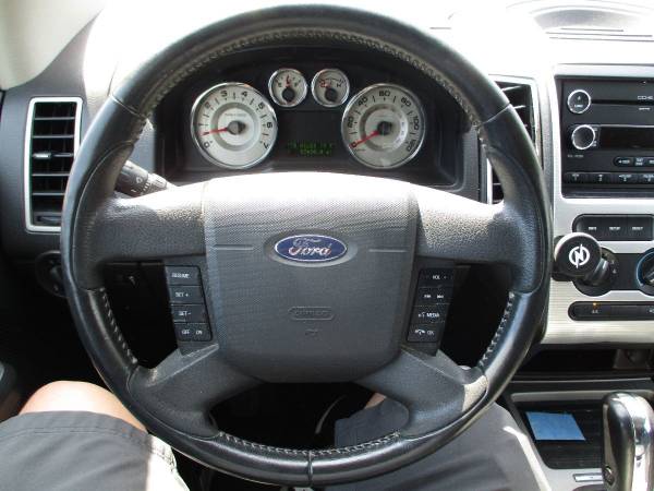 2008 Ford Edge AWD All Wheel Drive SEL Low Miles Extra Clean Sedan for sale in Brentwood, MA – photo 13