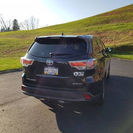 Highlander XLE 2015 - cars & trucks - by owner - vehicle automotive... for sale in Coraopolis, PA – photo 3
