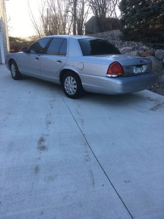 2001 Ford Crown Vic - cars & trucks - by owner - vehicle automotive... for sale in Savage, MN – photo 2